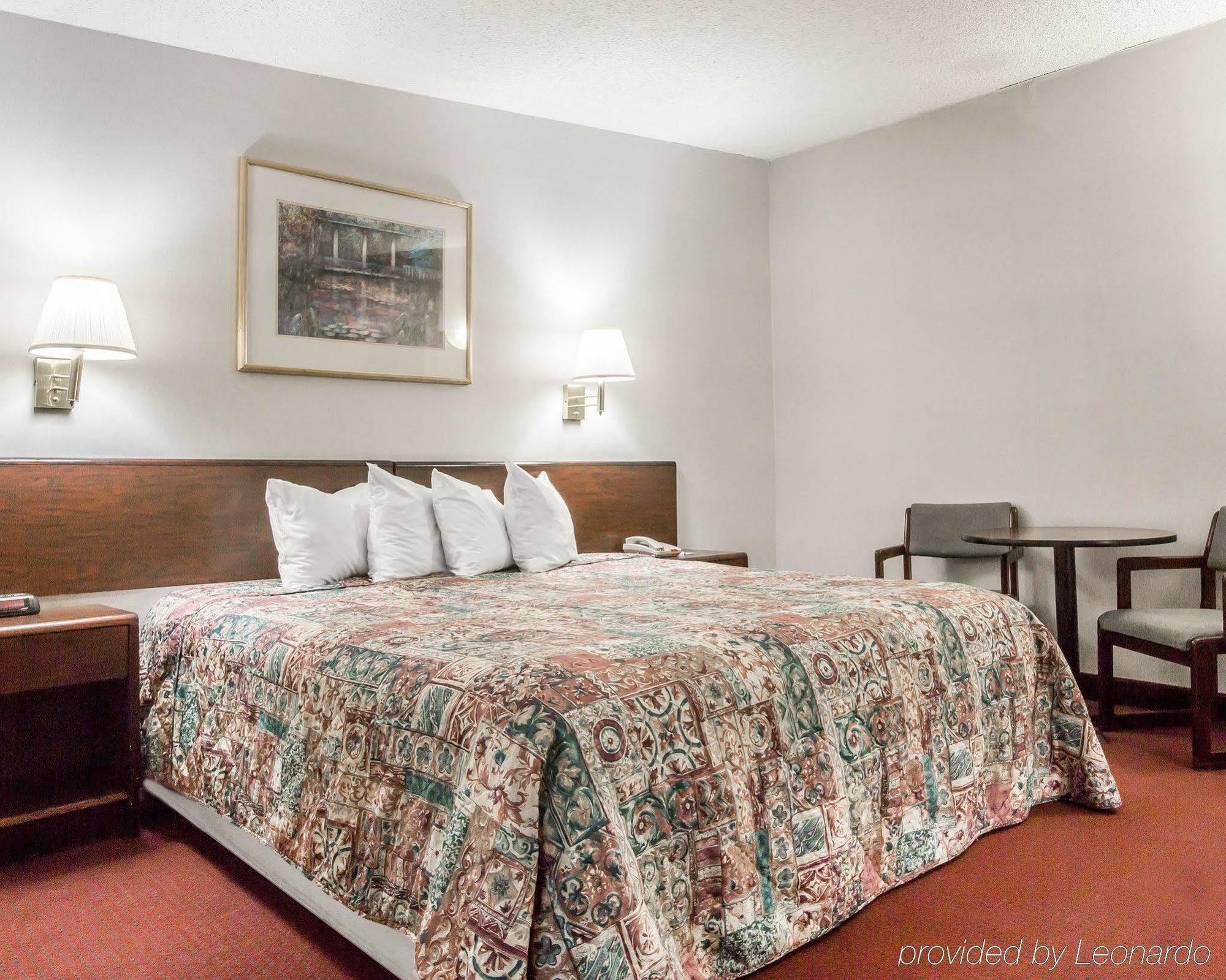 Rodeway Inn & Suites New Paltz- Hudson Valley Екстериор снимка